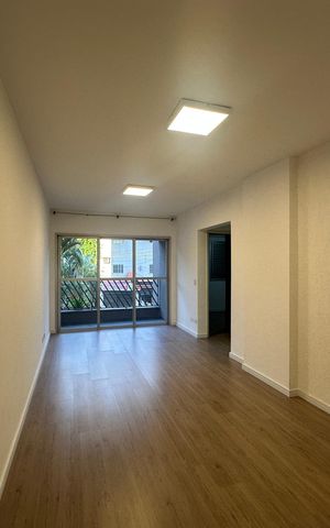 Apartamento para alugar com 75m², 2 quartos e 1 vaga Apartamento para alugar com 75m², 2 quartos e 1 vagaSala