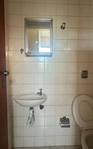 Apartamento para alugar com 75m², 2 quartos e 1 vaga Apartamento para alugar com 75m², 2 quartos e 1 vagaBanheiro de serviço