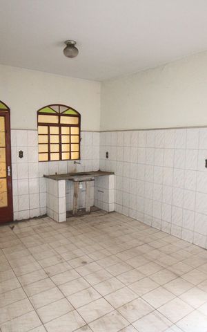 Casa para alugar com 80m², 2 quartos e 4 vagasCozinha