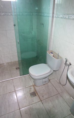 Casa para alugar com 80m², 2 quartos e 4 vagasBanheiro