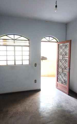 Casa para alugar com 80m², 2 quartos e 4 vagasSala