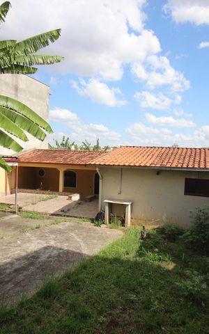 Casa para alugar com 80m², 2 quartos e 4 vagasQuintal