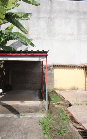 Casa para alugar com 80m², 2 quartos e 4 vagasQuintal