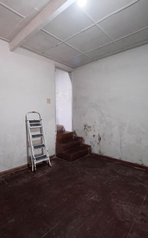Casa à venda com 80m², 2 quartos e 2 vagasEdícula