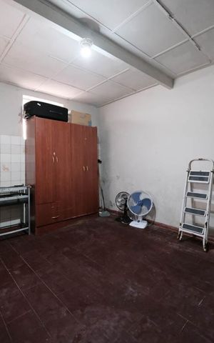 Casa à venda com 80m², 2 quartos e 2 vagasEdícula