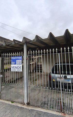 Casa à venda com 80m², 2 quartos e 2 vagas Casa à venda com 80m², 2 quartos e 2 vagasFachada