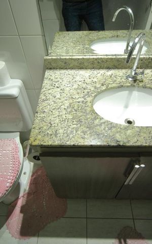 Apartamento para alugar com 48m², 2 quartos e 2 vagasBanheiro 