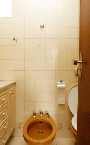 Apartamento à venda com 165m², 3 quartos e 2 vagasBanheiro da Suíte