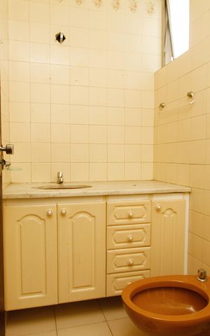 Apartamento à venda com 165m², 3 quartos e 2 vagasBanheiro da Suíte