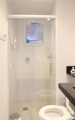 Apartamento à venda com 66m², 2 quartos e 2 vagasBanheiro Social