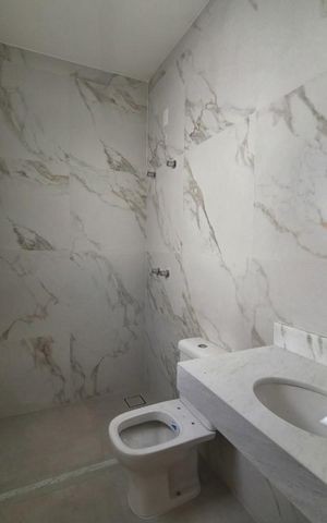 Casa de condomínio à venda com 152m², 3 quartos e 2 vagas Casa de condomínio à venda com 152m², 3 quartos e 2 vagasBanheiro