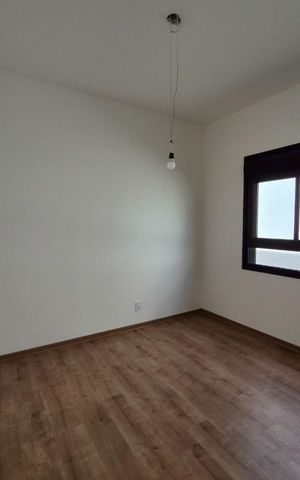 Casa de condomínio à venda com 152m², 3 quartos e 2 vagas Casa de condomínio à venda com 152m², 3 quartos e 2 vagasQuarto