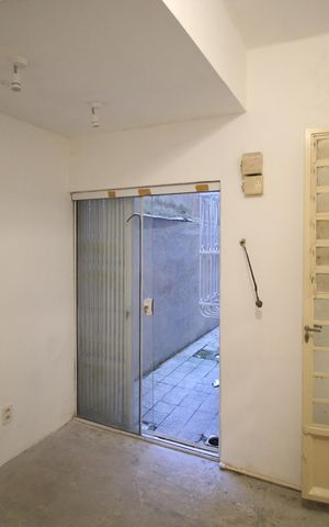 Apartamento à venda com 77m², 3 quartos e sem vagaÁrea de Serviço