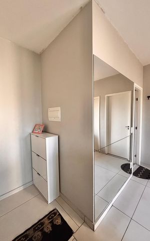 Apartamento à venda com 47m², 2 quartos e 1 vaga Apartamento à venda com 47m², 2 quartos e 1 vagaEntrada
