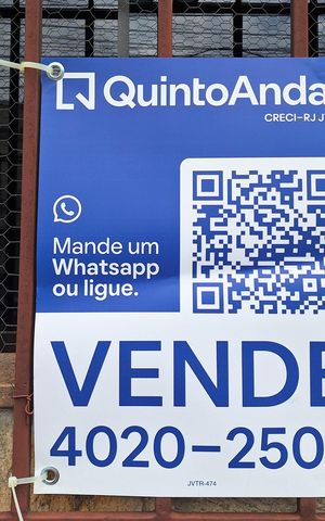Casa à venda com 204m², 3 quartos e 2 vagas Casa à venda com 204m², 3 quartos e 2 vagasplaca