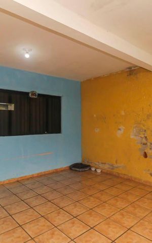 Casa à venda com 205m², 4 quartos e 2 vagas Casa à venda com 205m², 4 quartos e 2 vagasGaragem