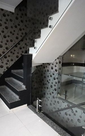 Casa para alugar com 64m², 2 quartos e 2 vagas Casa para alugar com 64m², 2 quartos e 2 vagasSala
