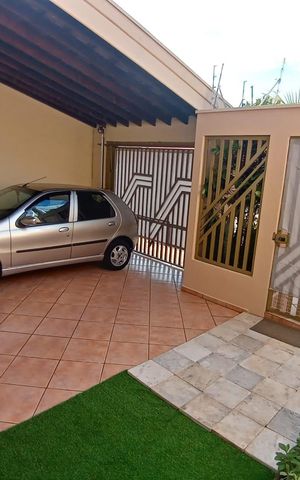 Casa à venda com 166m², 3 quartos e 2 vagas Casa à venda com 166m², 3 quartos e 2 vagasGaragem
