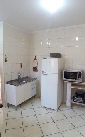 Casa à venda com 166m², 3 quartos e 2 vagas Casa à venda com 166m², 3 quartos e 2 vagasCozinha