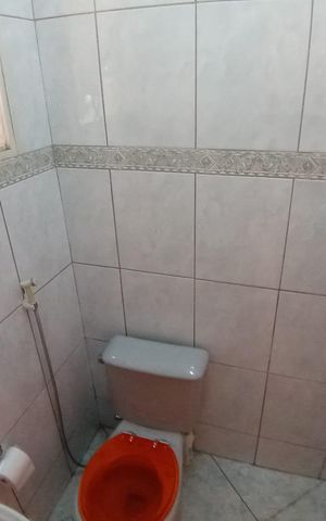 Casa à venda com 166m², 3 quartos e 2 vagas Casa à venda com 166m², 3 quartos e 2 vagasBanheiro 1