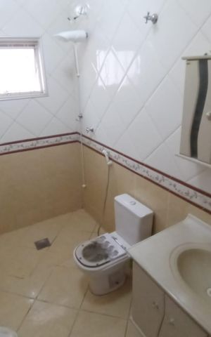 Casa à venda com 166m², 3 quartos e 2 vagas Casa à venda com 166m², 3 quartos e 2 vagasBanheiro 2