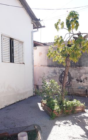 Casa para alugar com 250m², 2 quartos e 1 vagaÁrea externa