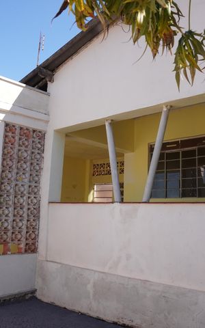 Casa para alugar com 250m², 2 quartos e 1 vagaÁrea externa
