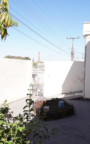 Casa para alugar com 250m², 2 quartos e 1 vagaÁrea externa