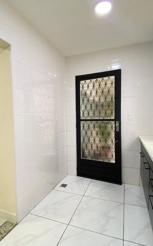 Apartamento para alugar com 75m², 2 quartos e sem vaga