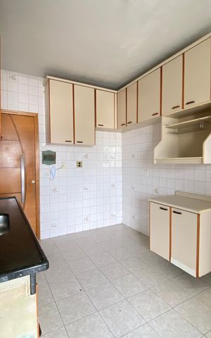 Apartamento para alugar com 180m², 3 quartos e 1 vaga