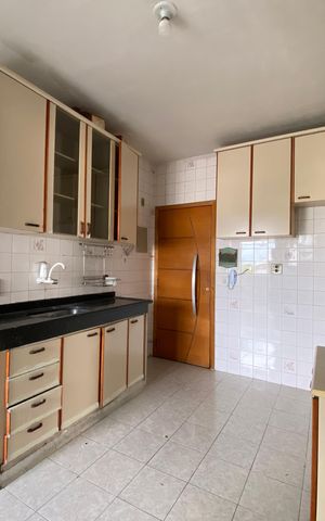 Apartamento para alugar com 180m², 3 quartos e 1 vaga