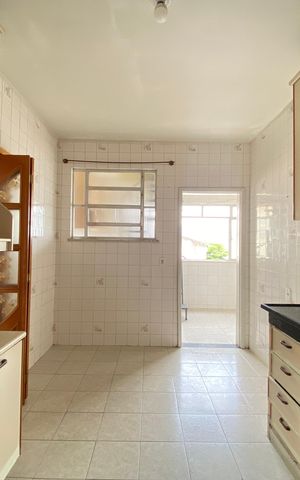 Apartamento para alugar com 180m², 3 quartos e 1 vaga