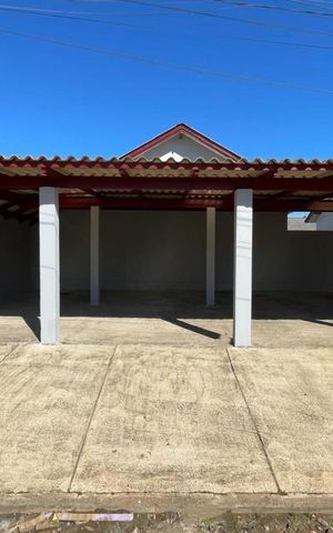 Casa para alugar com 42m², 2 quartos e 1 vaga