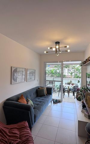Apartamento à venda com 75m², 2 quartos e 1 vaga Apartamento à venda com 75m², 2 quartos e 1 vagaSala