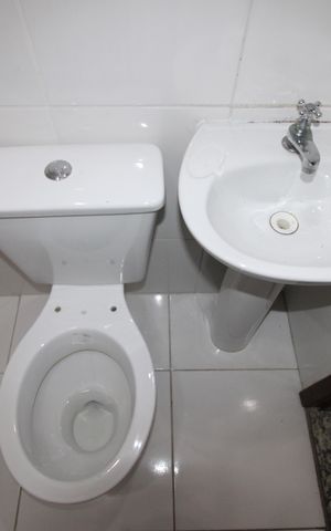 Casa de condomínio para alugar com 115m², 3 quartos e 2 vagasBanheiro
