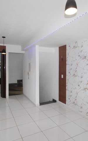 Casa de condomínio para alugar com 115m², 3 quartos e 2 vagasSala