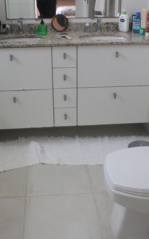 Apartamento à venda com 156m², 3 quartos e 3 vagasBanheiro da Suíte 1