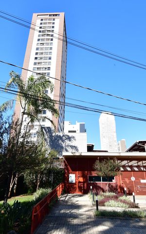 Apartamento à venda com 70m², 1 quarto e 1 vagaFachada 