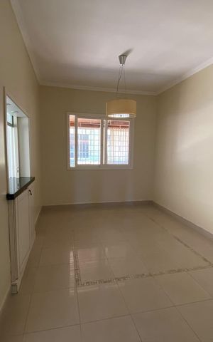 Casa à venda com 277m², 3 quartos e 4 vagas Casa à venda com 277m², 3 quartos e 4 vagasQuarto