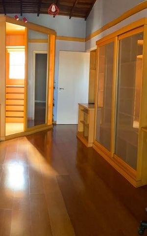Casa à venda com 277m², 3 quartos e 4 vagas Casa à venda com 277m², 3 quartos e 4 vagasQuarto
