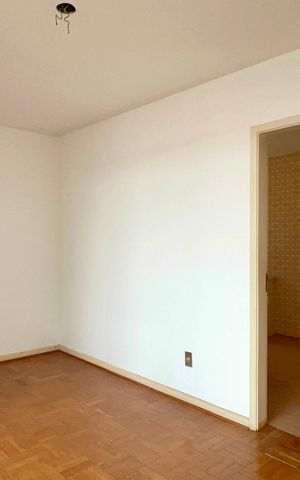 Apartamento à venda com 84m², 2 quartos e 1 vaga Apartamento à venda com 84m², 2 quartos e 1 vagaSala