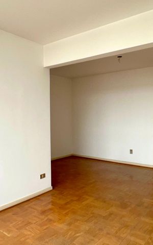 Apartamento à venda com 84m², 2 quartos e 1 vaga Apartamento à venda com 84m², 2 quartos e 1 vagaSala
