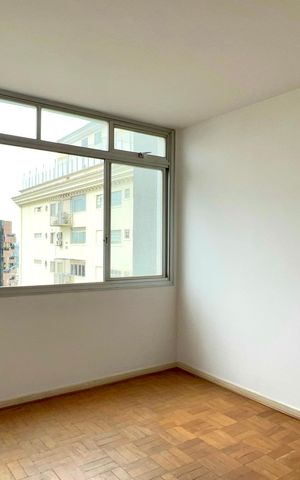 Apartamento à venda com 84m², 2 quartos e 1 vaga Apartamento à venda com 84m², 2 quartos e 1 vagaSala