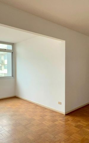 Apartamento à venda com 84m², 2 quartos e 1 vaga Apartamento à venda com 84m², 2 quartos e 1 vagaSala