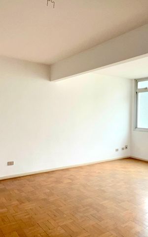 Apartamento à venda com 84m², 2 quartos e 1 vaga Apartamento à venda com 84m², 2 quartos e 1 vagaSala