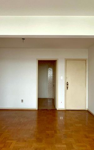 Apartamento à venda com 84m², 2 quartos e 1 vaga Apartamento à venda com 84m², 2 quartos e 1 vagaSala