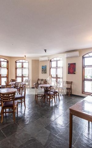Casa de condomínio à venda com 195m², 3 quartos e 2 vagas Casa de condomínio à venda com 195m², 3 quartos e 2 vagasÁrea comum - Salão de festas