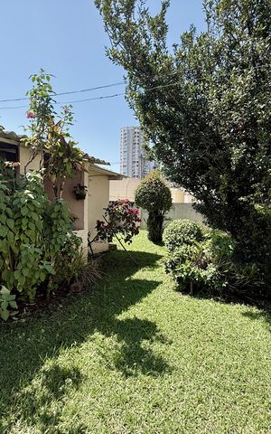 Casa para alugar com 400m², 3 quartos e 2 vagas Casa para alugar com 400m², 3 quartos e 2 vagasQuintal