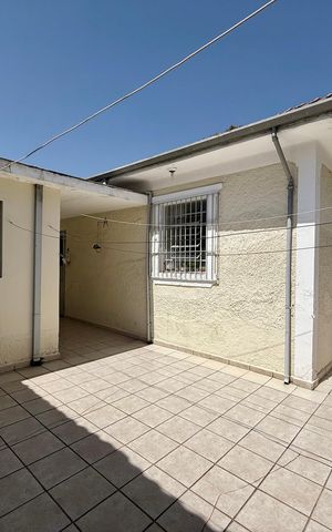 Casa para alugar com 400m², 3 quartos e 2 vagas Casa para alugar com 400m², 3 quartos e 2 vagasQuintal