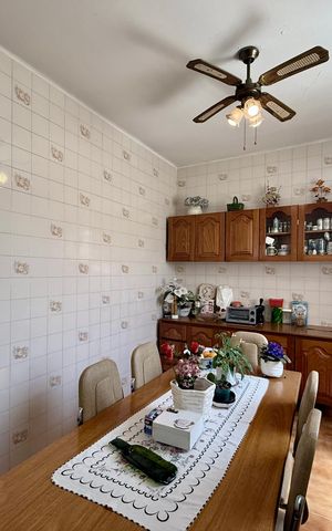 Casa para alugar com 400m², 3 quartos e 2 vagas Casa para alugar com 400m², 3 quartos e 2 vagasCozinha
